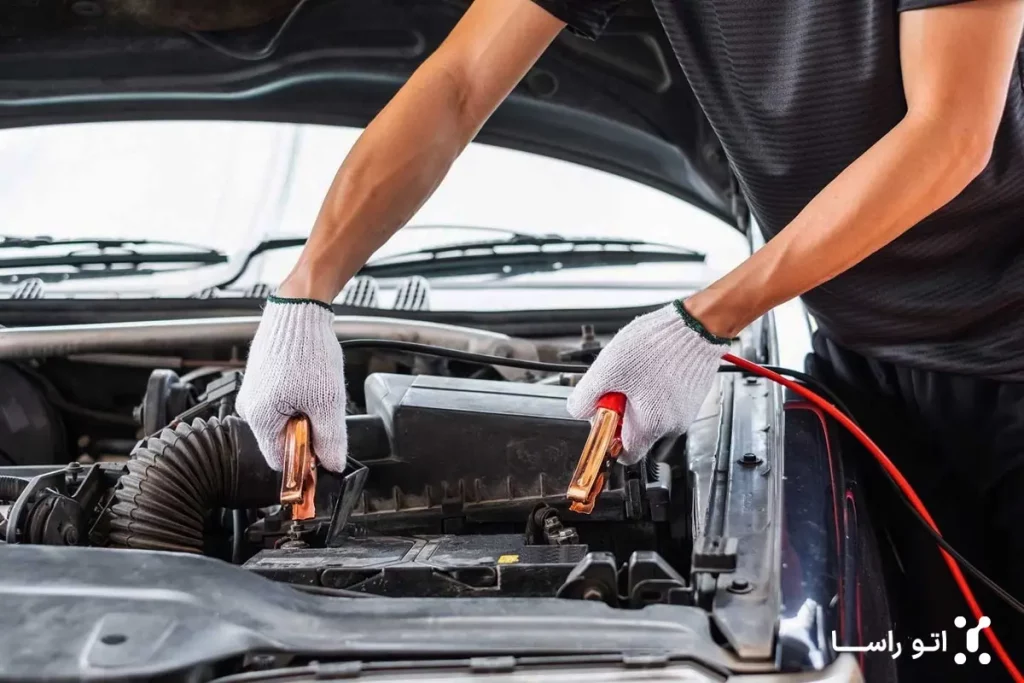 آیا باتری به باتری به خودرو آسیب می‌زند؟
