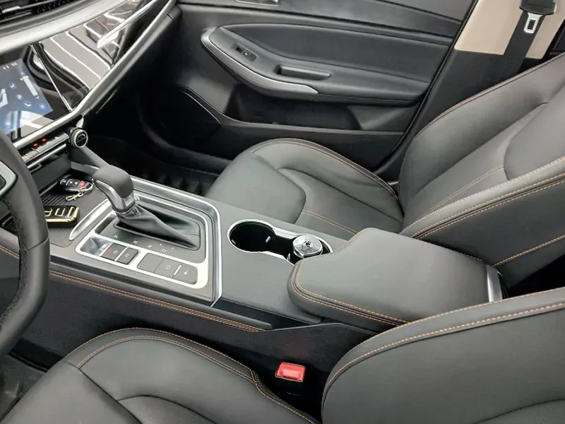 آپشن های ماشین آریزو ۵ اسپرت FL